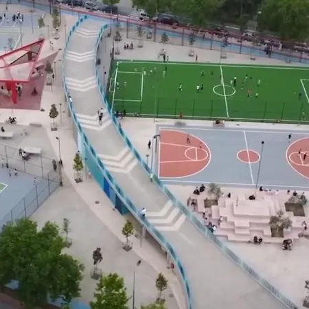 アパート Modern Ibra 3 ドゥラス