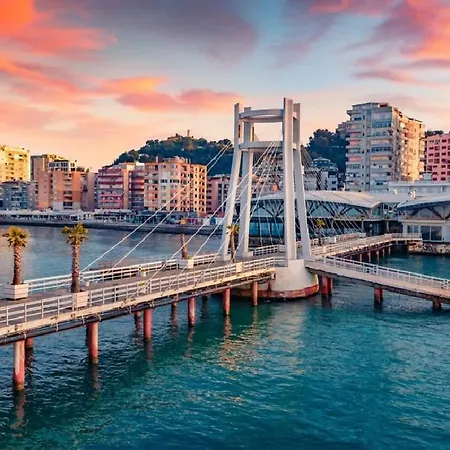 アパート Modern Ibra 3 ドゥラス