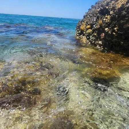 Modern Ibra 3 アパート ドゥラス